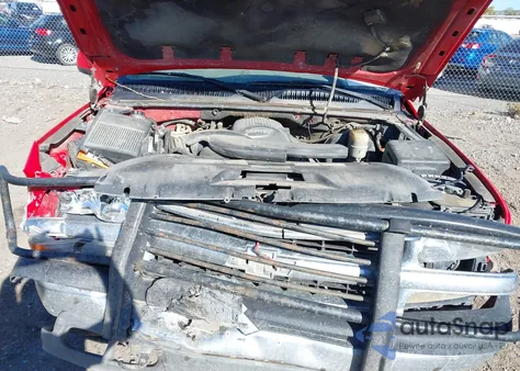 2001 Chevrolet Tahoe Lt from USA, damaged, VIN 1GNEK13T71R127568